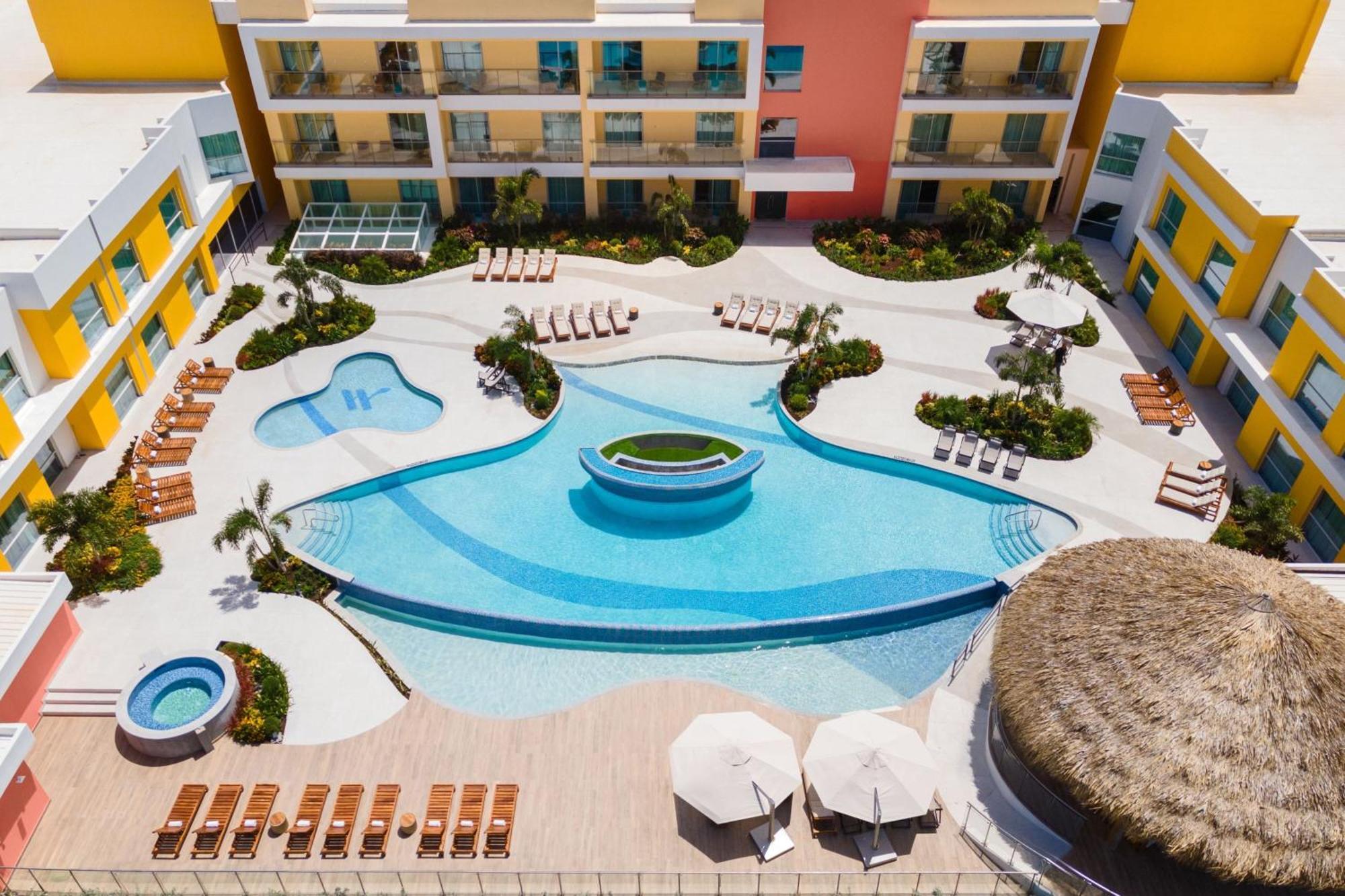 Courtyard By Marriott Curacao Hotel Willemstad Exterior photo