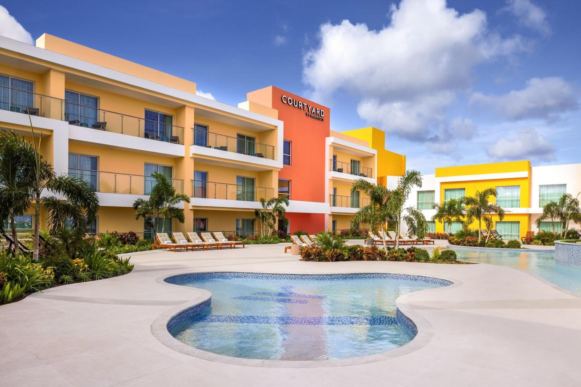 Courtyard By Marriott Curacao Hotel Willemstad Exterior photo