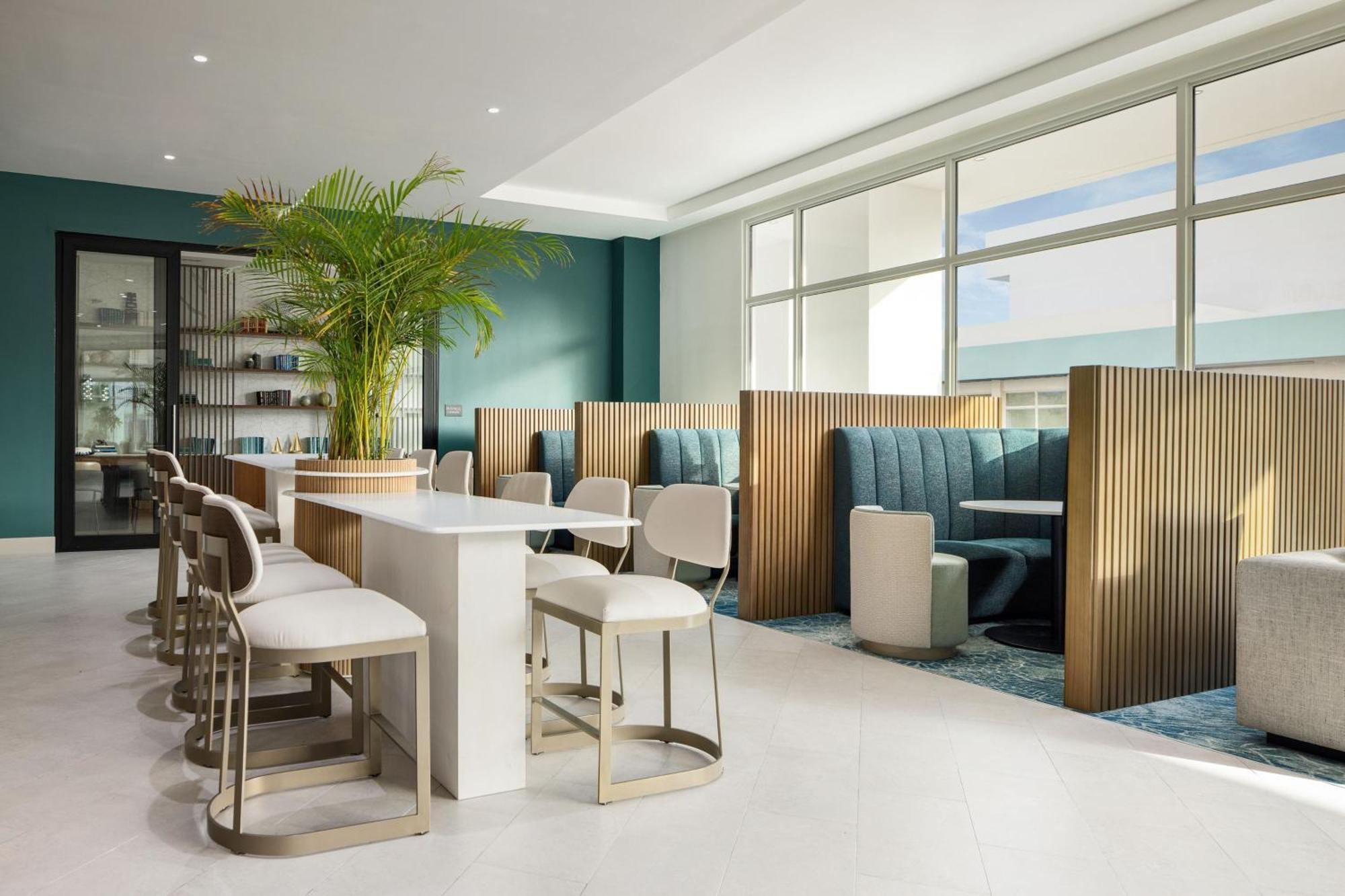 Courtyard By Marriott Curacao Hotel Willemstad Exterior photo